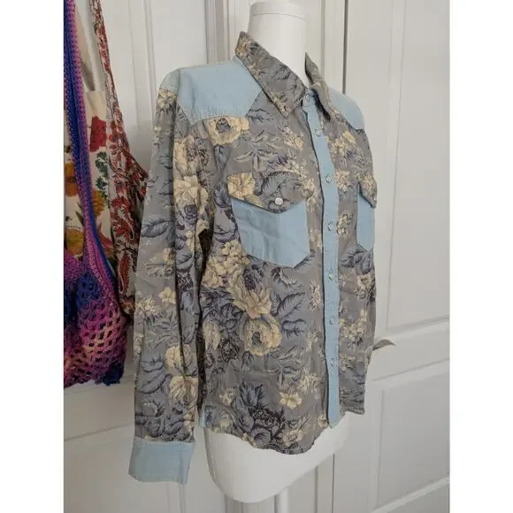 Anthropologie Love The Label button down shirt size lp - Picture 5 of 10